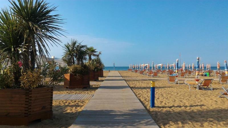 Appartamenti Oasi Bibione Buitenkant foto